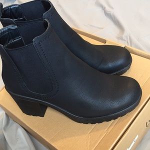 chunky heel boots